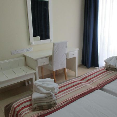 Royal Blue Hotel & Spa Geroskipou Zewnętrze zdjęcie