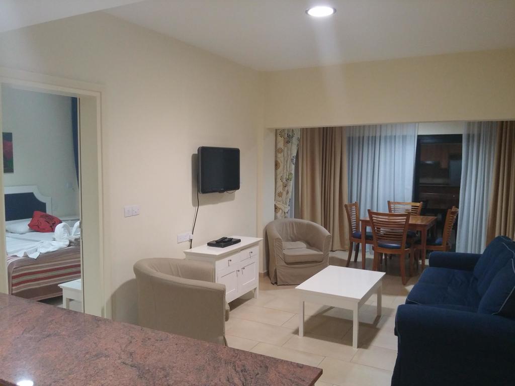 Royal Blue Hotel & Spa Geroskipou Zewnętrze zdjęcie
